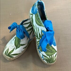 NWOT Blue and Green Espadrilles with Tropical Print